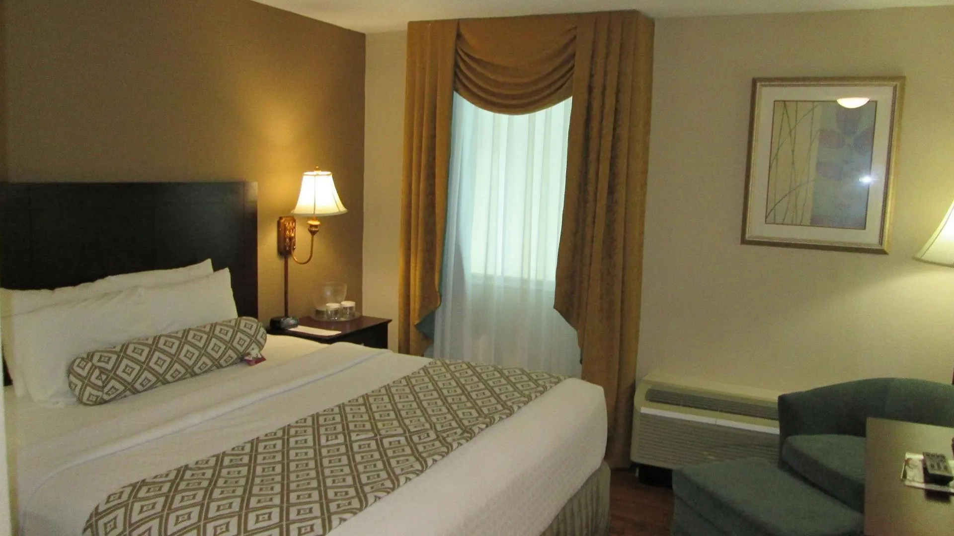 Clayton Plaza Hotel & Extended Stay