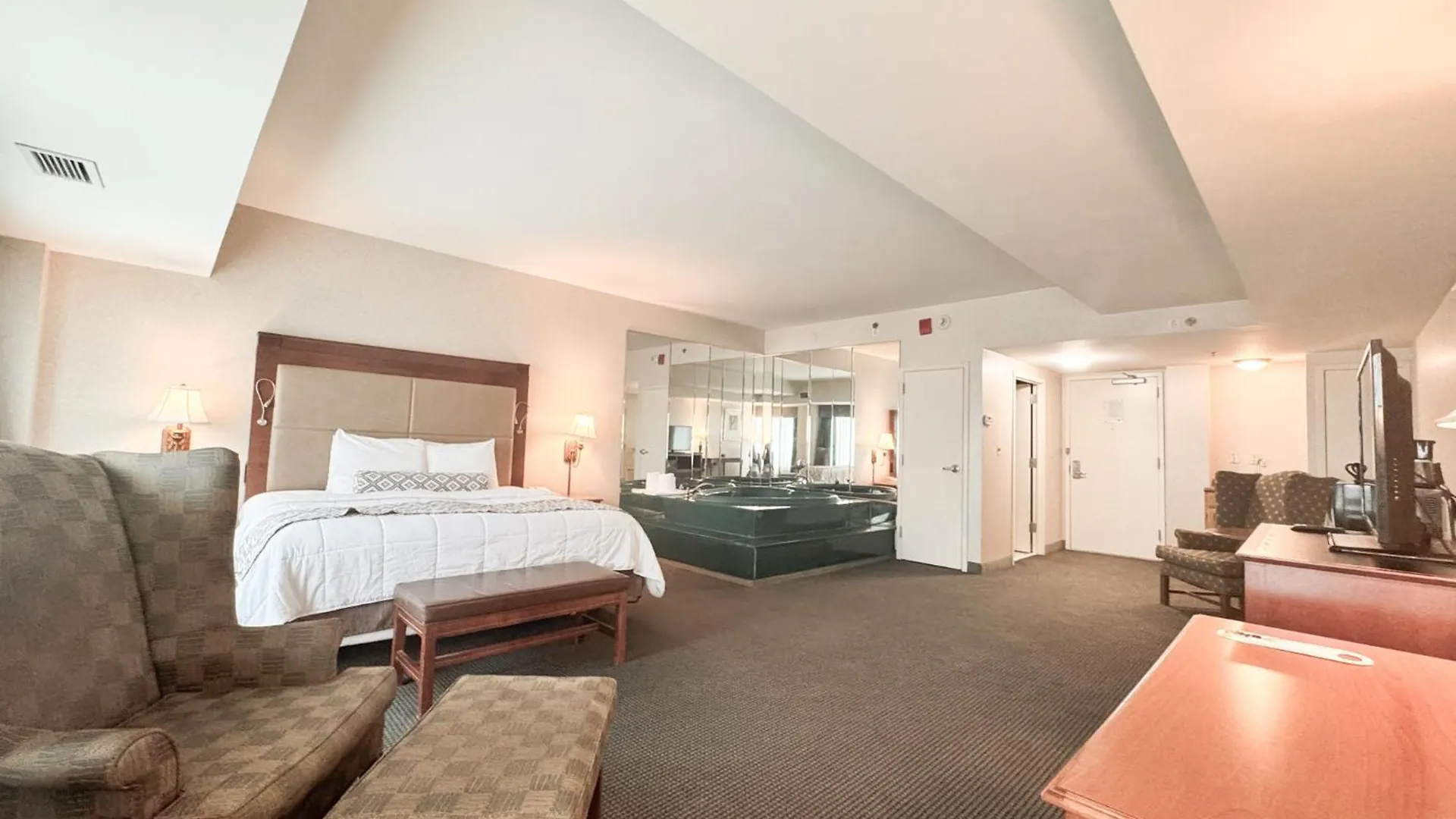 Clayton Plaza Hotel & Extended Stay