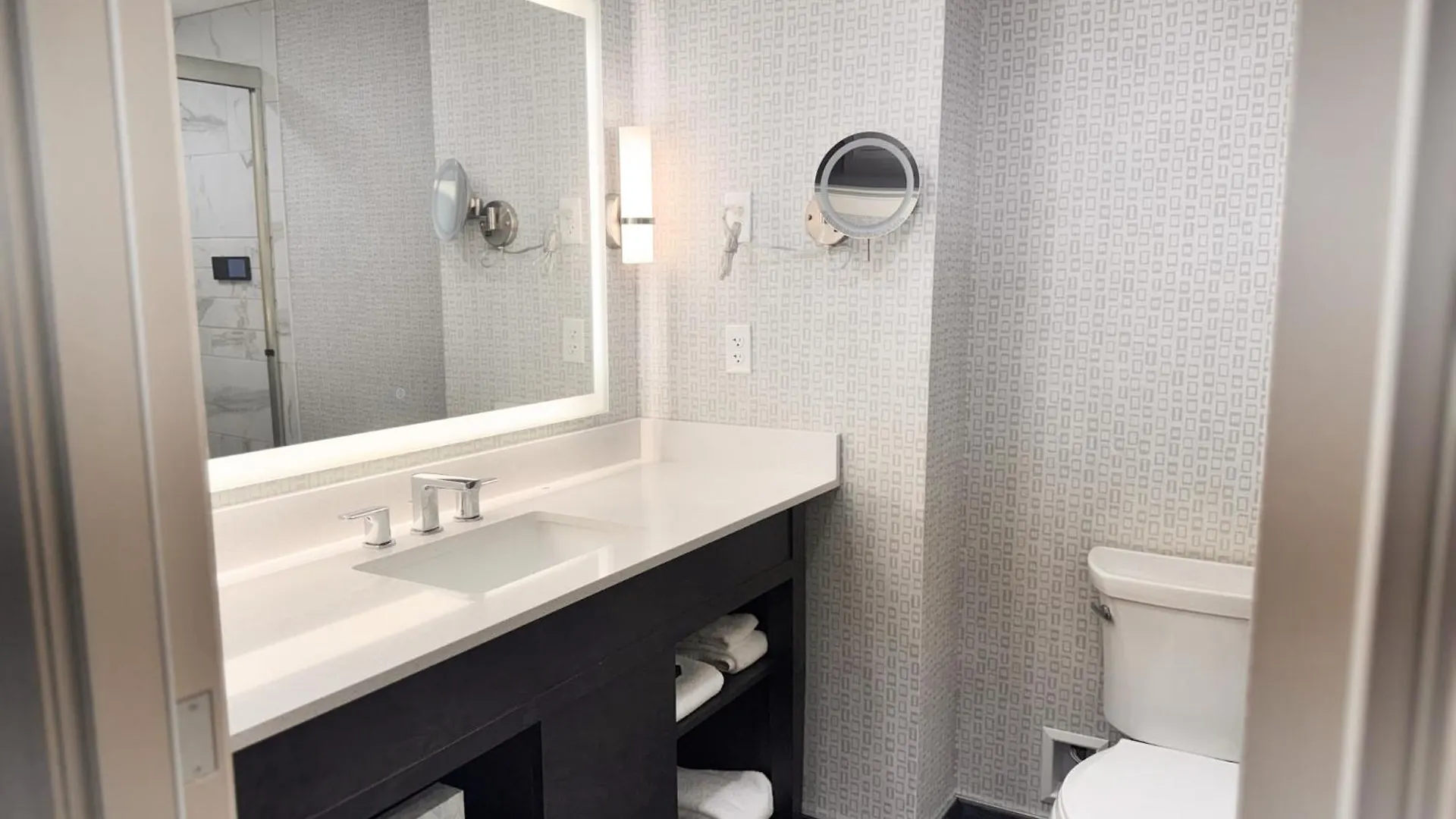 Clayton Plaza Hotel & Extended Stay 4*,